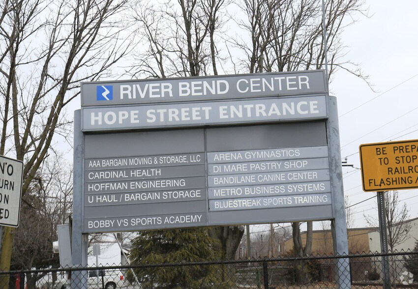 More Photos Of 1062-1090 Hope St, Stamford Restaurant For Lease