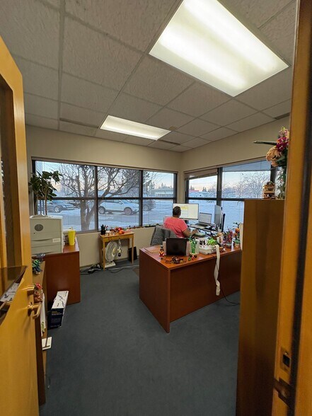 More Photos Of 1401 Rudakof Cir, Anchorage Office For Sale