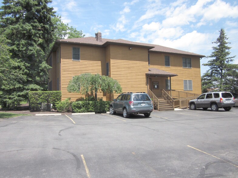 More Photos Of 402 E Main St, Middletown Office For Sale