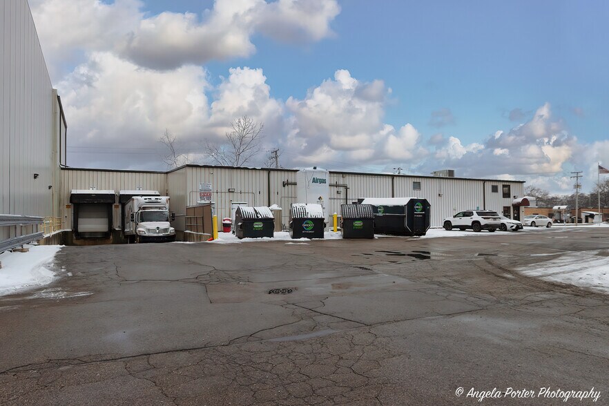 More Photos Of 947 Carney Ct, Antioch Industrial For Sale