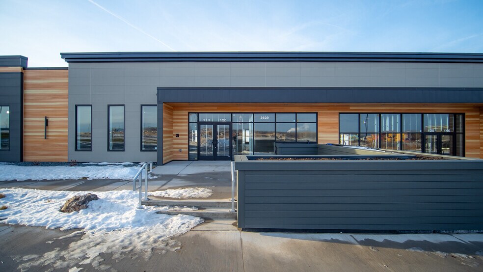 More Photos Of 3629 Sarah Pl NW, Rochester Storefront Retail Office For Lease