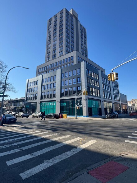 Primary Photo Of 815 Kings Hwy, Brooklyn Office For Lease