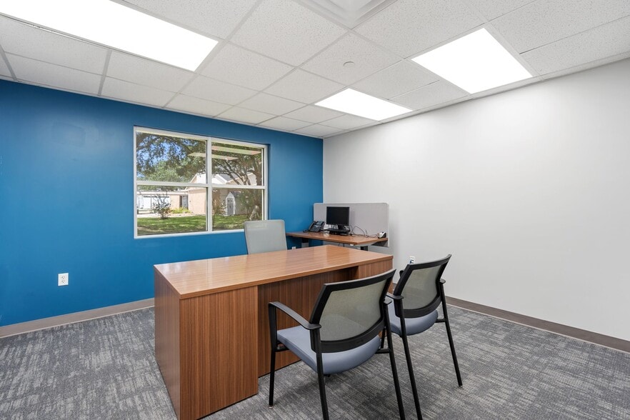 More Photos Of 1411 W Main St, League City Schools For Sale