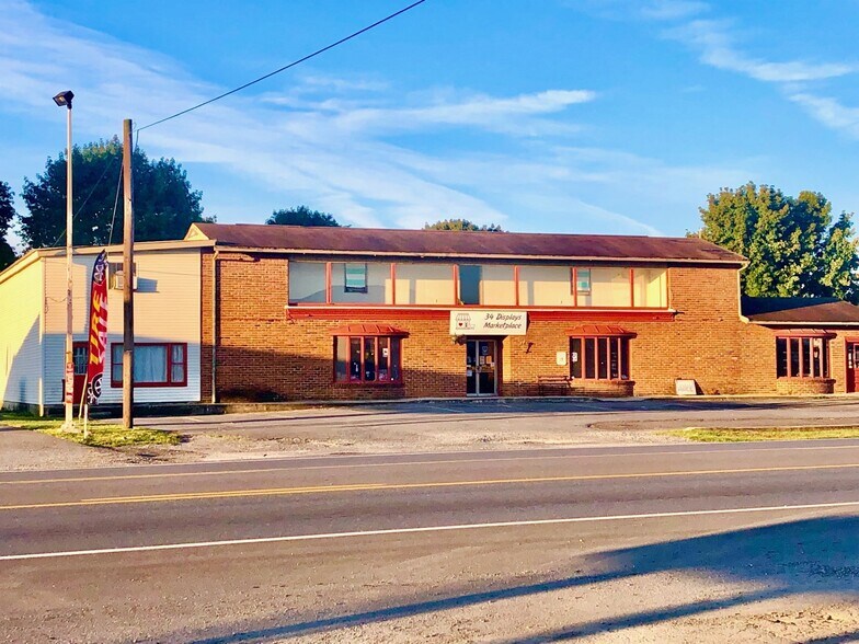 More Photos Of 3650 Lincoln Way E, Fayetteville General Retail For Sale