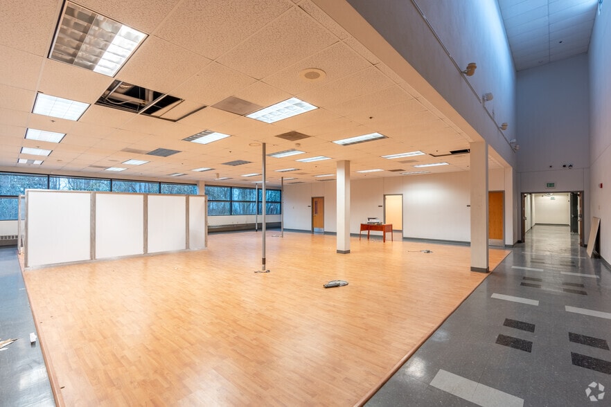 More Photos Of 3590 W 3rd Ave, Eugene Manufacturing For Lease