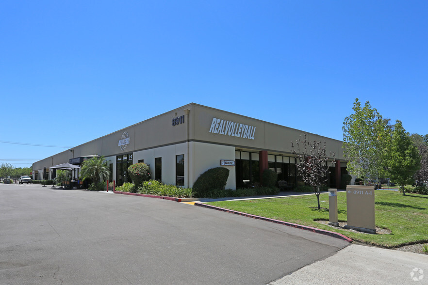 Primary Photo Of 8909-8911 Complex Dr, San Diego Light Manufacturing For Sale