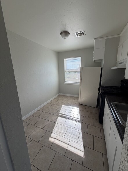 More Photos Of 200 NE 14th St, Oklahoma City Apartments For Sale