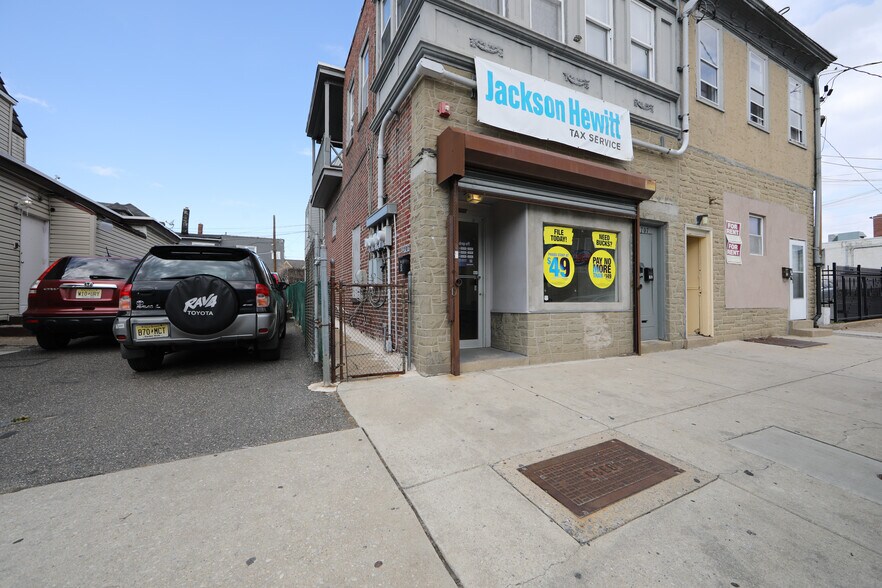 Primary Photo Of 2707 Westfield Ave, Camden Apartments For Sale