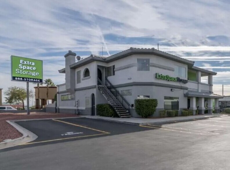Primary Photo Of 7525 W Sahara Ave, Las Vegas Self Storage For Lease