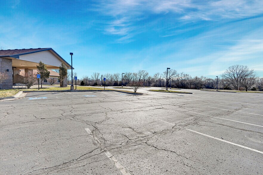 More Photos Of 14345 W 119th St, Olathe Religious Facility For Sale