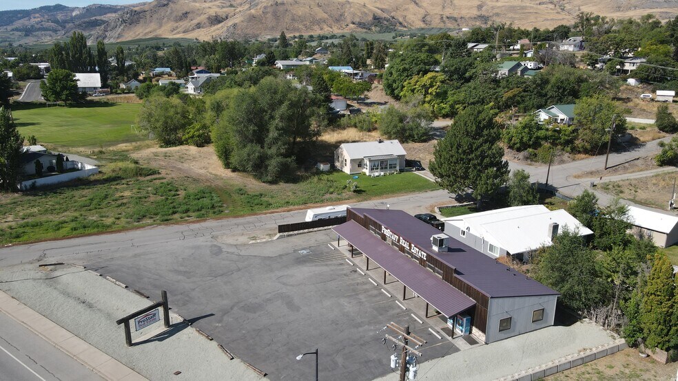 More Photos Of 911 19th Ave, Oroville Freestanding For Sale