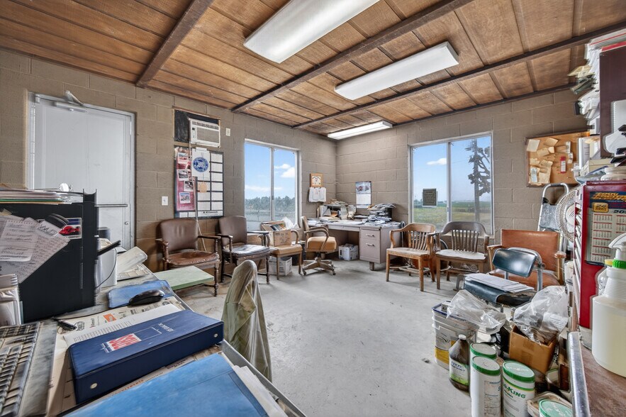 More Photos Of 23388 Road 180, Lindsay Land For Sale