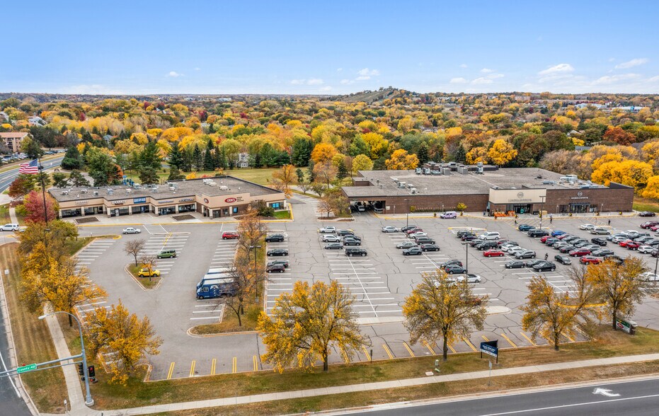 More Photos Of 401-511 E County Road 42, Burnsville Unknown For Lease