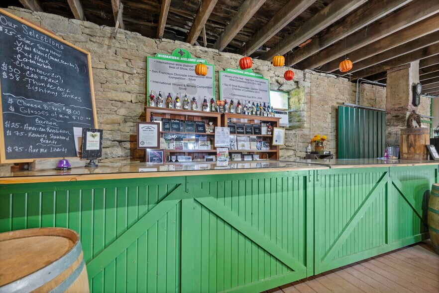 More Photos Of 4465 W Augusta Chatham Rd, Augusta Winery Vineyard For Sale