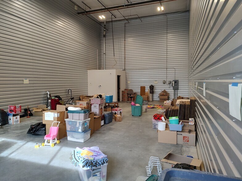 More Photos Of 5705 N Garfield Ave, Loveland Industrial For Sale