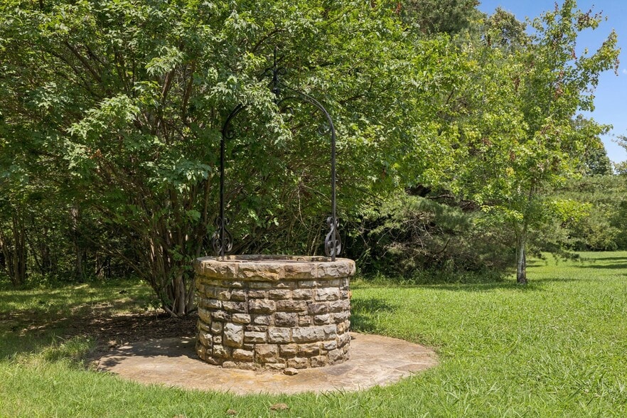 More Photos Of 1374 Peter Pond Rd, Ashland City Lodge Meeting Hall For Sale