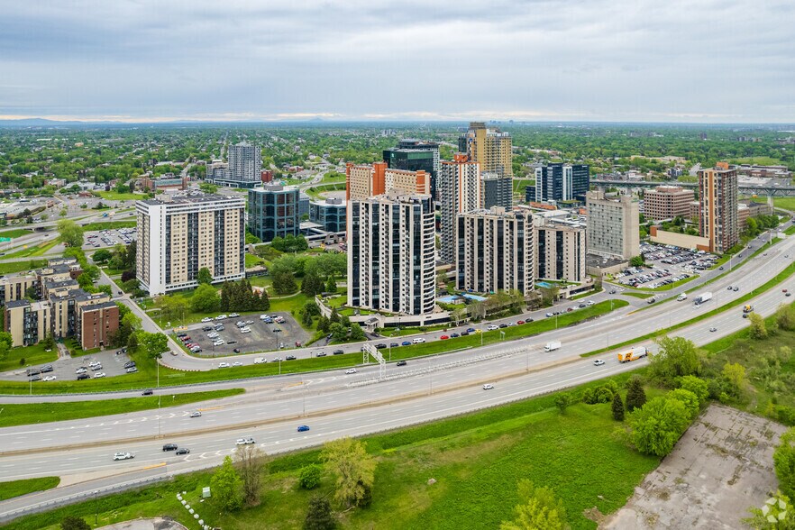 More Photos Of 70 Rue De La Barre, Longueuil Apartments For Sale