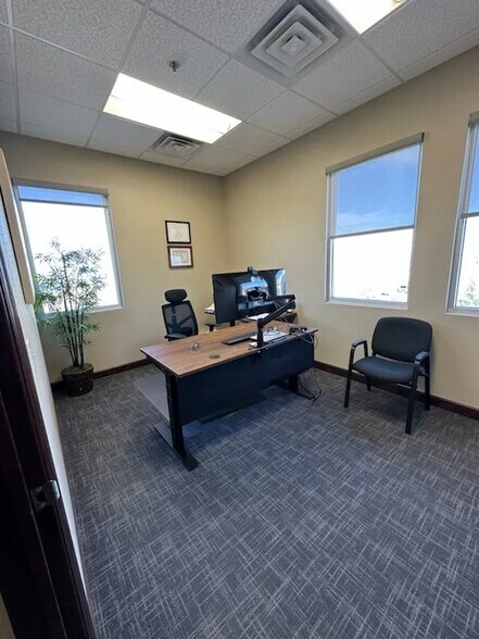 More Photos Of 1401 Skyline Blvd, Bismarck Office For Lease
