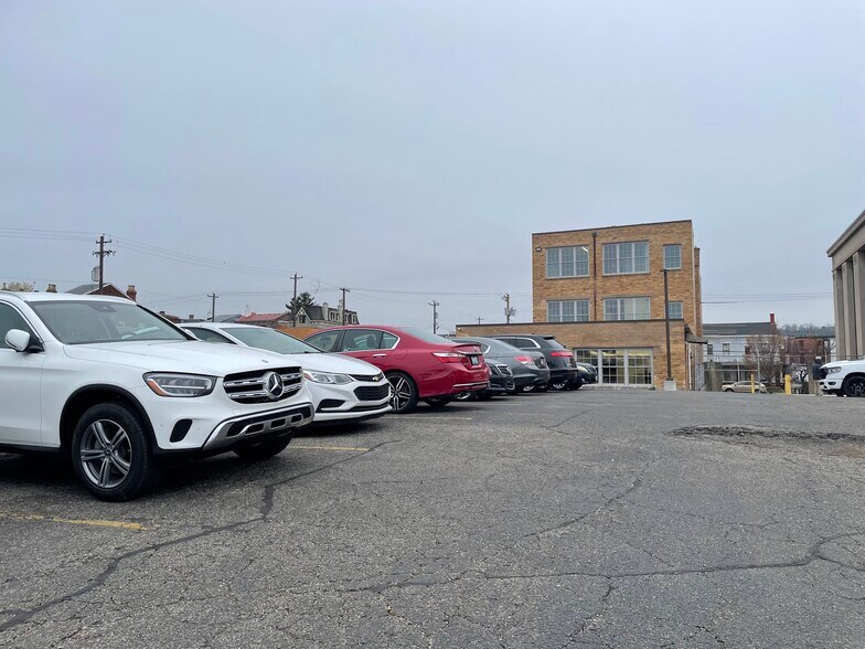 More Photos Of 722 Scott St, Covington Loft Creative Space For Lease