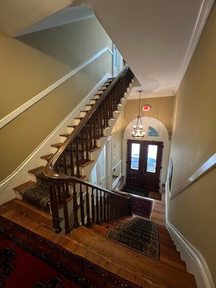 More Photos Of 1201-1217 Hampton St, Columbia Office For Lease
