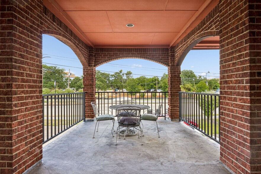 More Photos Of 5013 Colleyville Blvd, Colleyville Storefront Retail Office For Sale