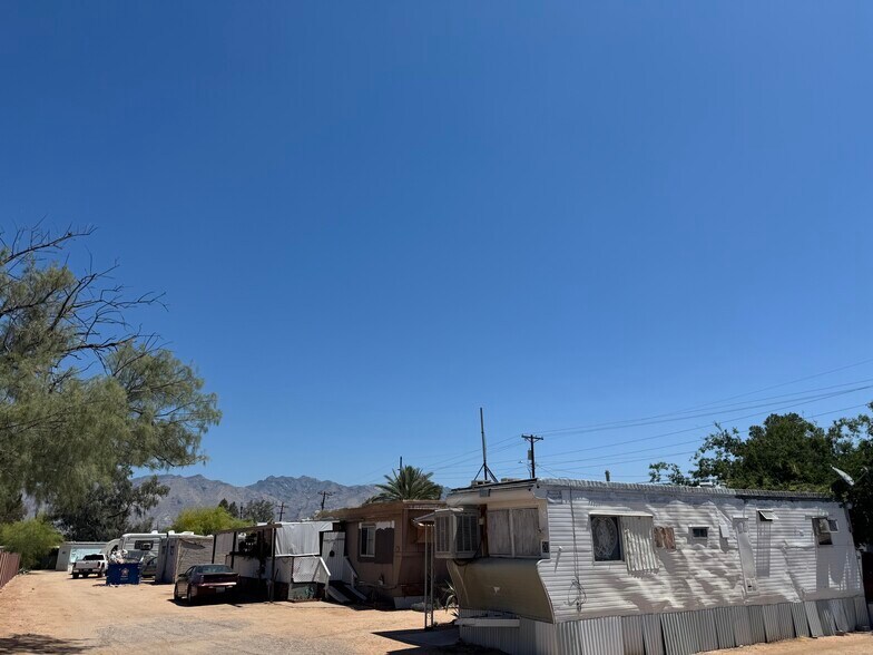 More Photos Of 1413 N Columbus Blvd, Tucson Manufactured Housing Mobile Home Park For Sale