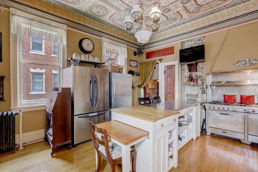 More Photos Of 3209 W Wells St, Milwaukee Hospitality For Sale