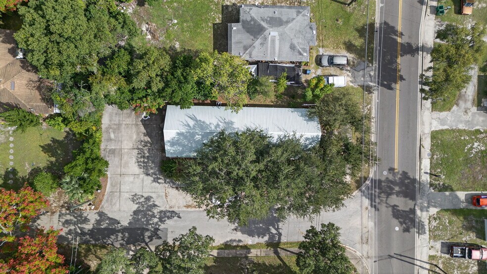 More Photos Of 237 E Plymouth Ave, Deland Freestanding For Sale
