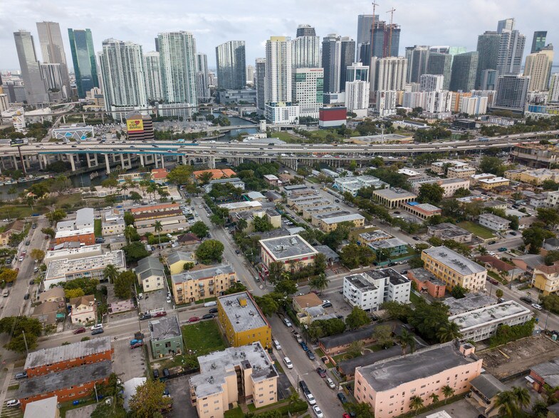 More Photos Of 520 SW 4th St, Miami Apartments For Sale