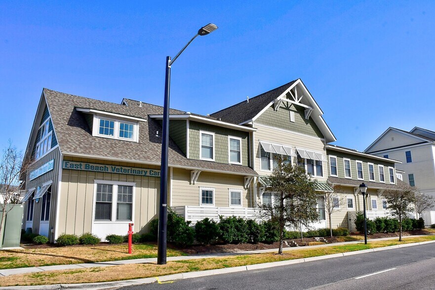 More Photos Of 9650 Shore Dr, Norfolk Veterinarian Kennel For Sale