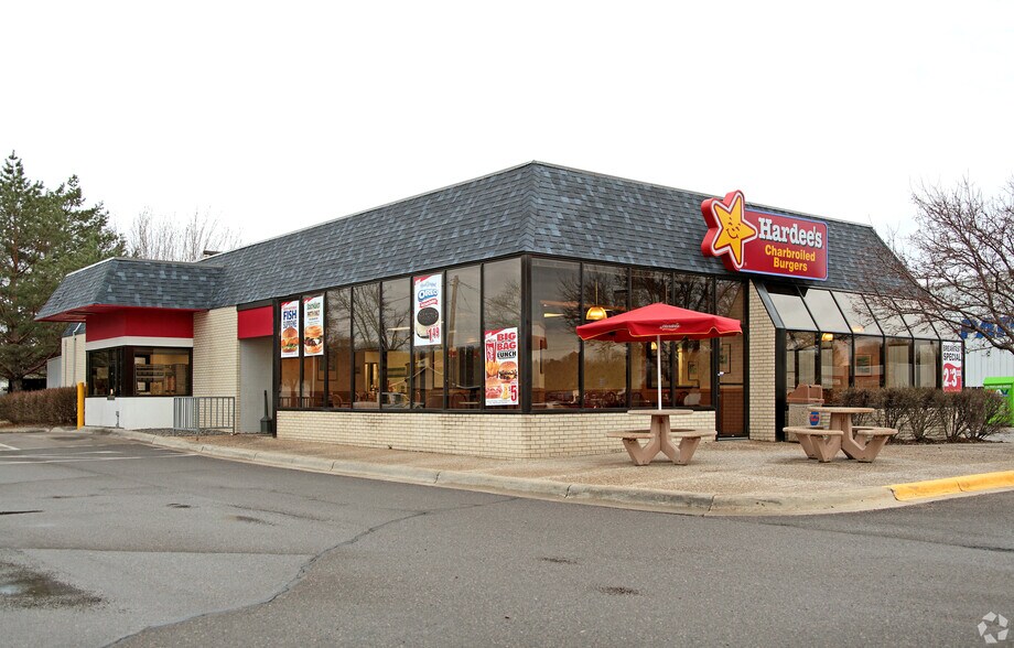 More Photos Of 320 Main St W, Sleepy Eye Fast Food For Sale