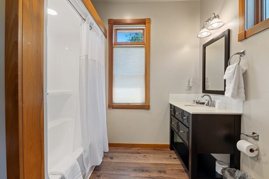 More Photos Of 10888 Rimrock Pl, Spearfish Hotel For Sale