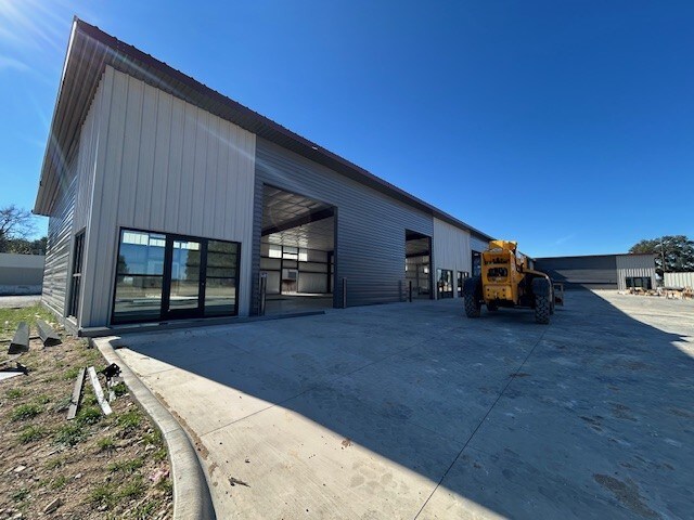 Primary Photo Of 3396 Kegley rd, Temple Showroom For Lease