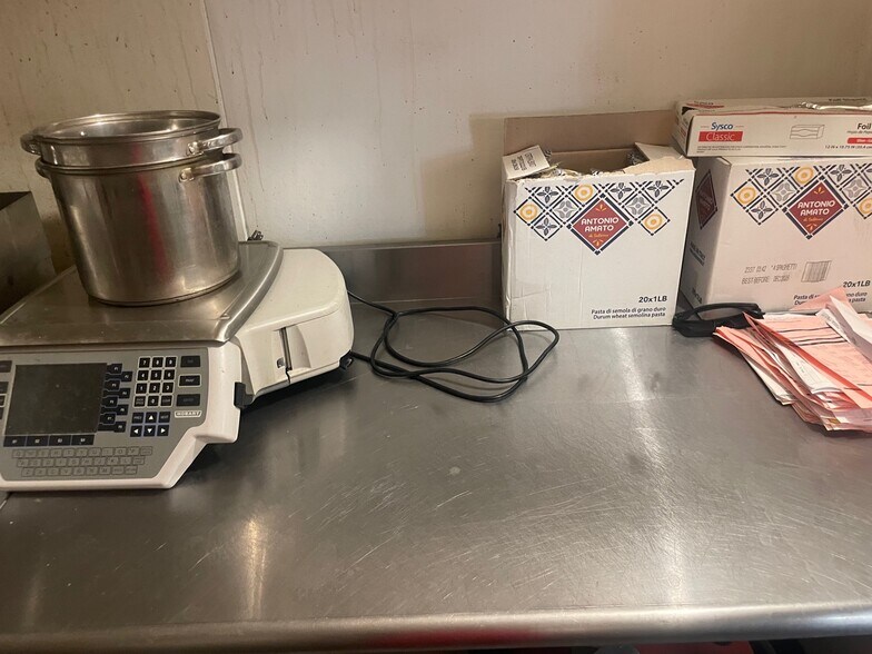 More Photos Of 102 5th St, Lincoln Restaurant For Sale