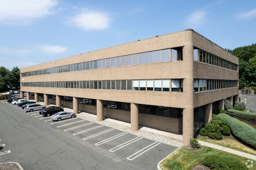 More Photos Of 65 Harristown Rd, Glen Rock Office For Lease
