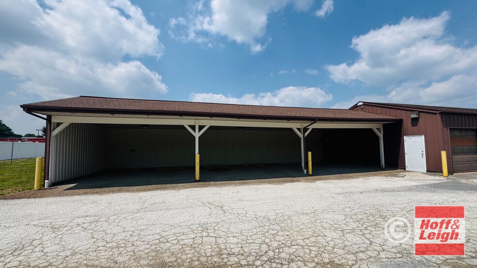 More Photos Of 1280 Sunset Dr, Copley Office For Sale