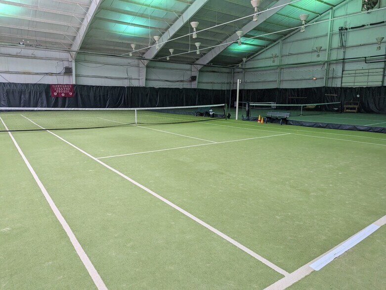 More Photos Of 424 Country Club Rd, Johnstown Golf Course Driving Range For Sale
