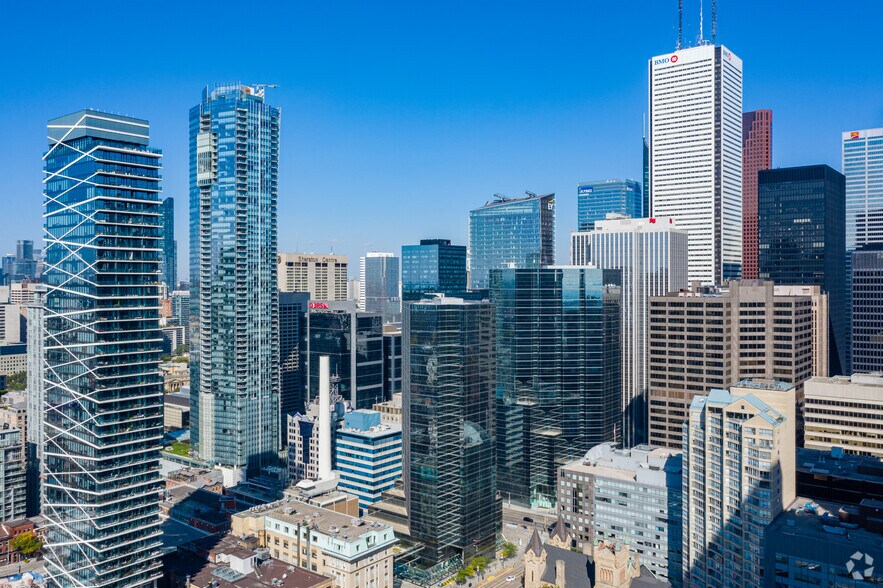 More Photos Of 150 King St W, Toronto Office For Lease