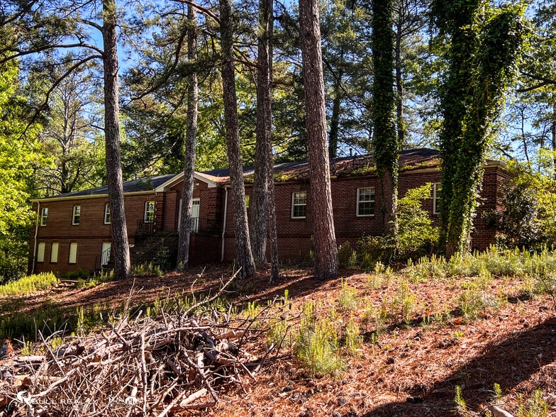 More Photos Of 2605 Ben Hill Rd, East Point Land For Sale