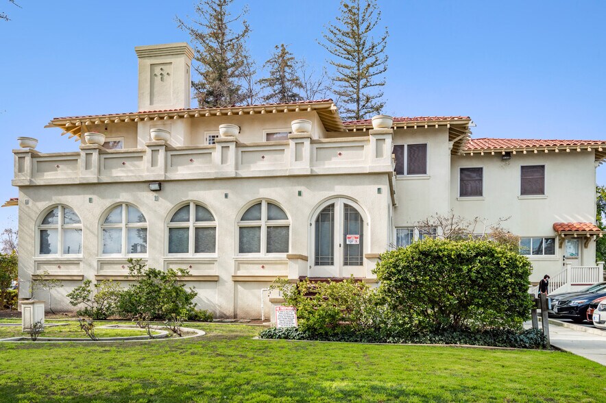 More Photos Of 1300 W Main St, Visalia Office For Lease