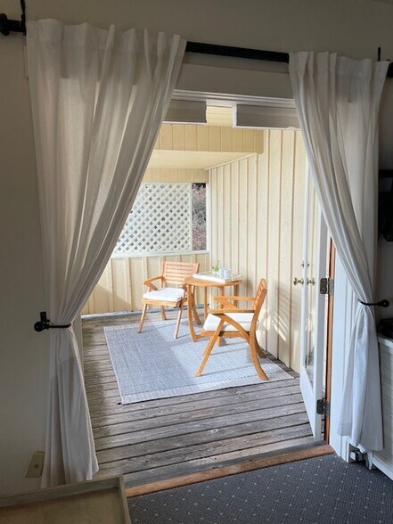 More Photos Of 4362 Crow Valley Rd, Eastsound Hotel For Sale