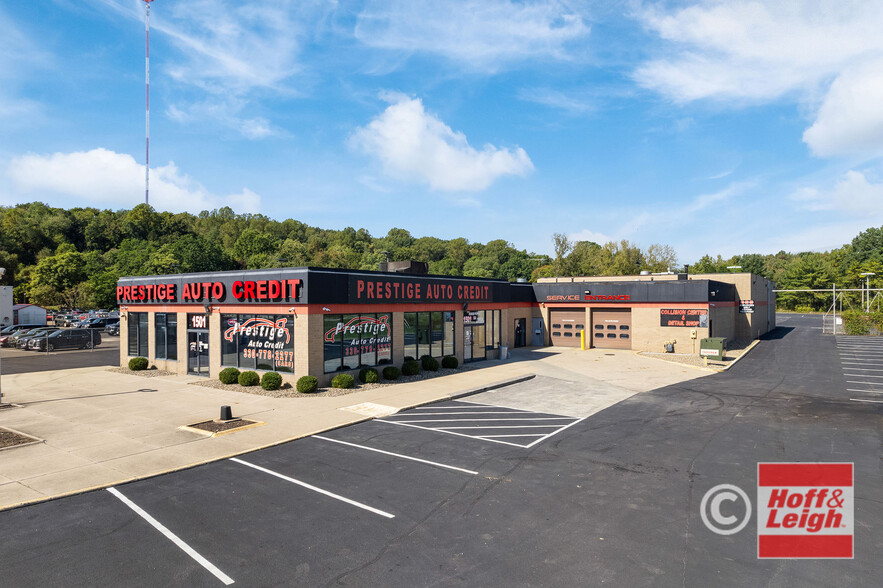 Primary Photo Of 1501 Vernon Odom Blvd, Akron Auto Dealership For Lease