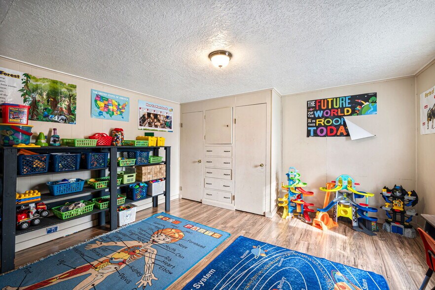 More Photos Of 1419 W London St, El Reno Religious Facility For Sale