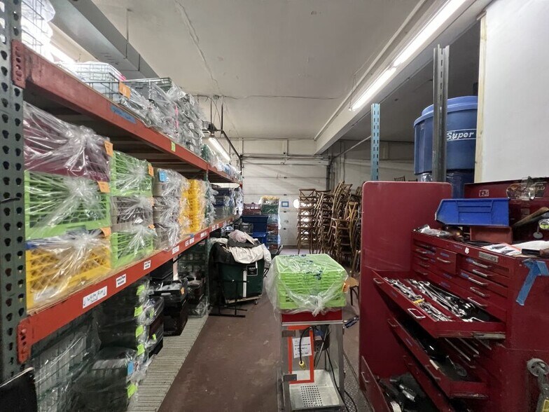 More Photos Of 304 Boston Post Rd, Orange Showroom For Sale