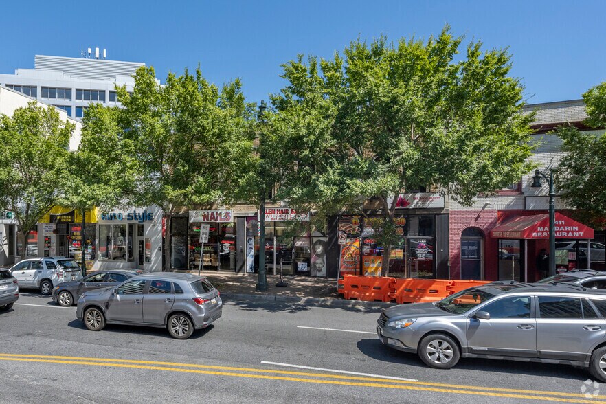 Primary Photo Of 8415-8425 Georgia Ave, Silver Spring Storefront Retail Office For Sale