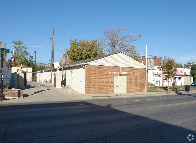 More Photos Of 1653 Parsons Ave, Columbus Religious Facility For Sale