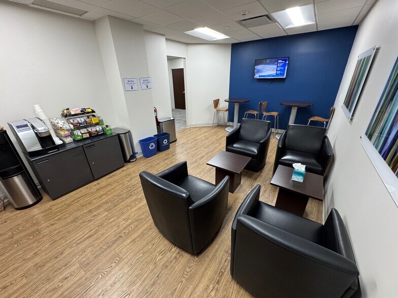 More Photos Of 800 Westchester Ave, Rye Brook Office For Lease