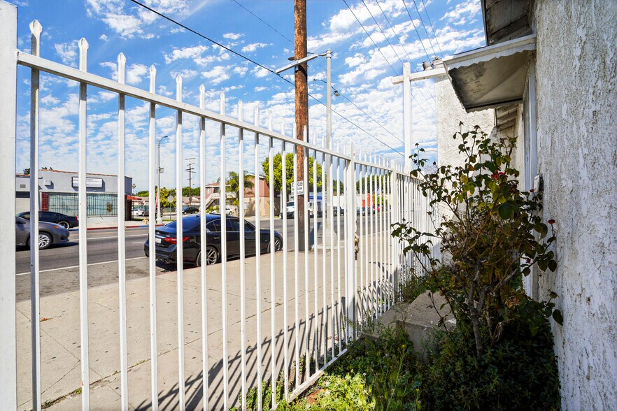 More Photos Of 1108 E 84th Pl, Los Angeles Religious Facility For Sale