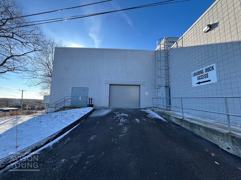 More Photos Of 1 Parrott Dr, Shelton Light Distribution For Sale