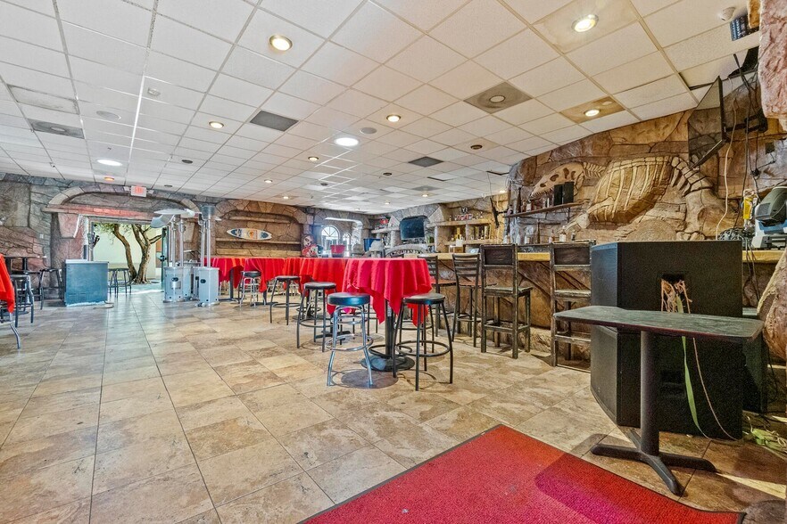 More Photos Of 200 N J St, Tulare Restaurant For Lease